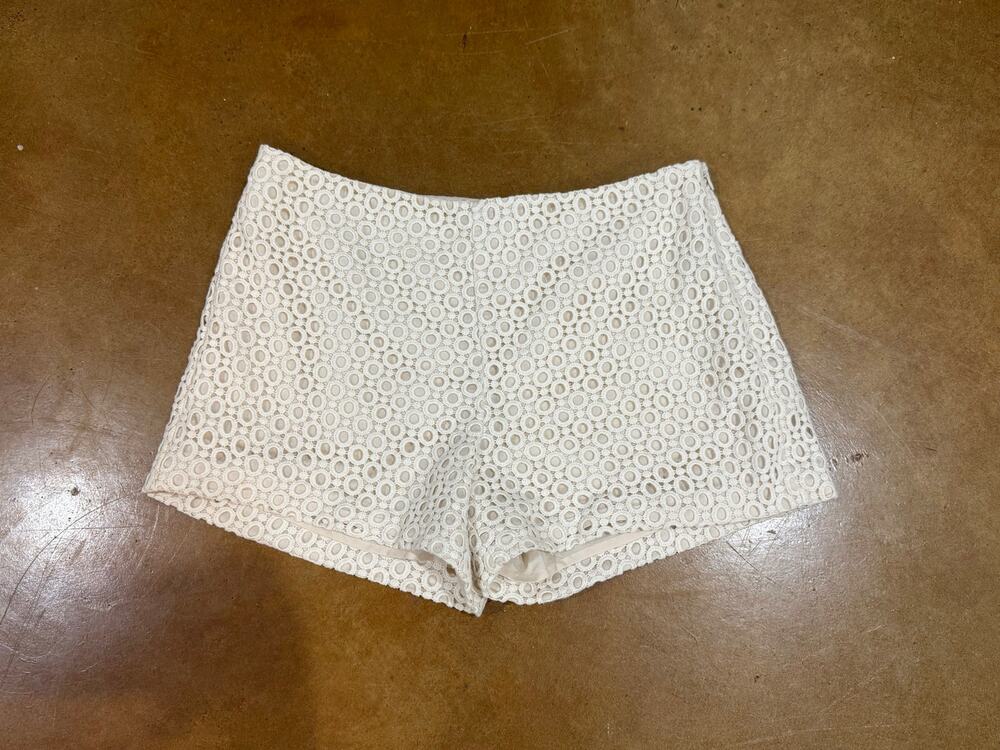 Banana Republic Eyelet Lace Shorts Womens 8 Cream Off White Lined Side Zip High